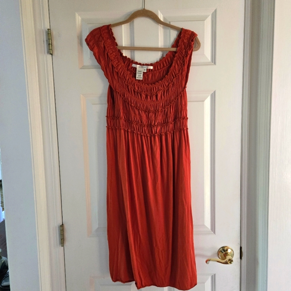 Max Studio Midi Dress M Orange Flowy Stretchy Lettuce Hem Ruched Off Shoulder